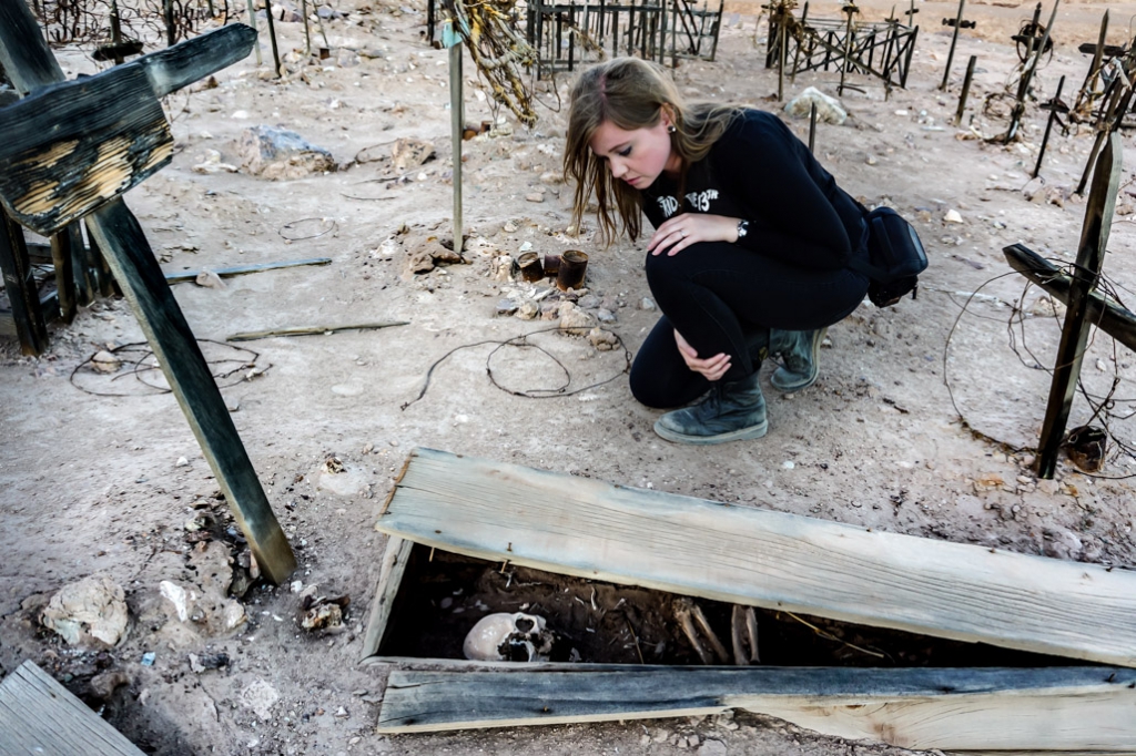 Open graves and human skeletons at the La Noria cemetery in Chile. 