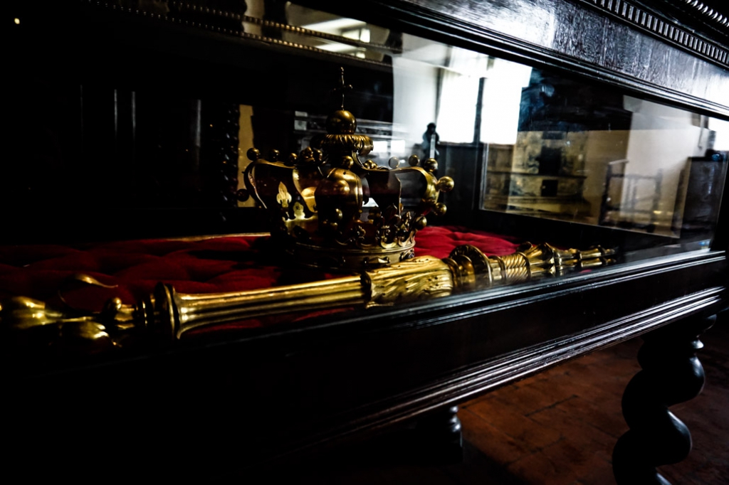 Crown and scepter inside of Bran Castle. 
