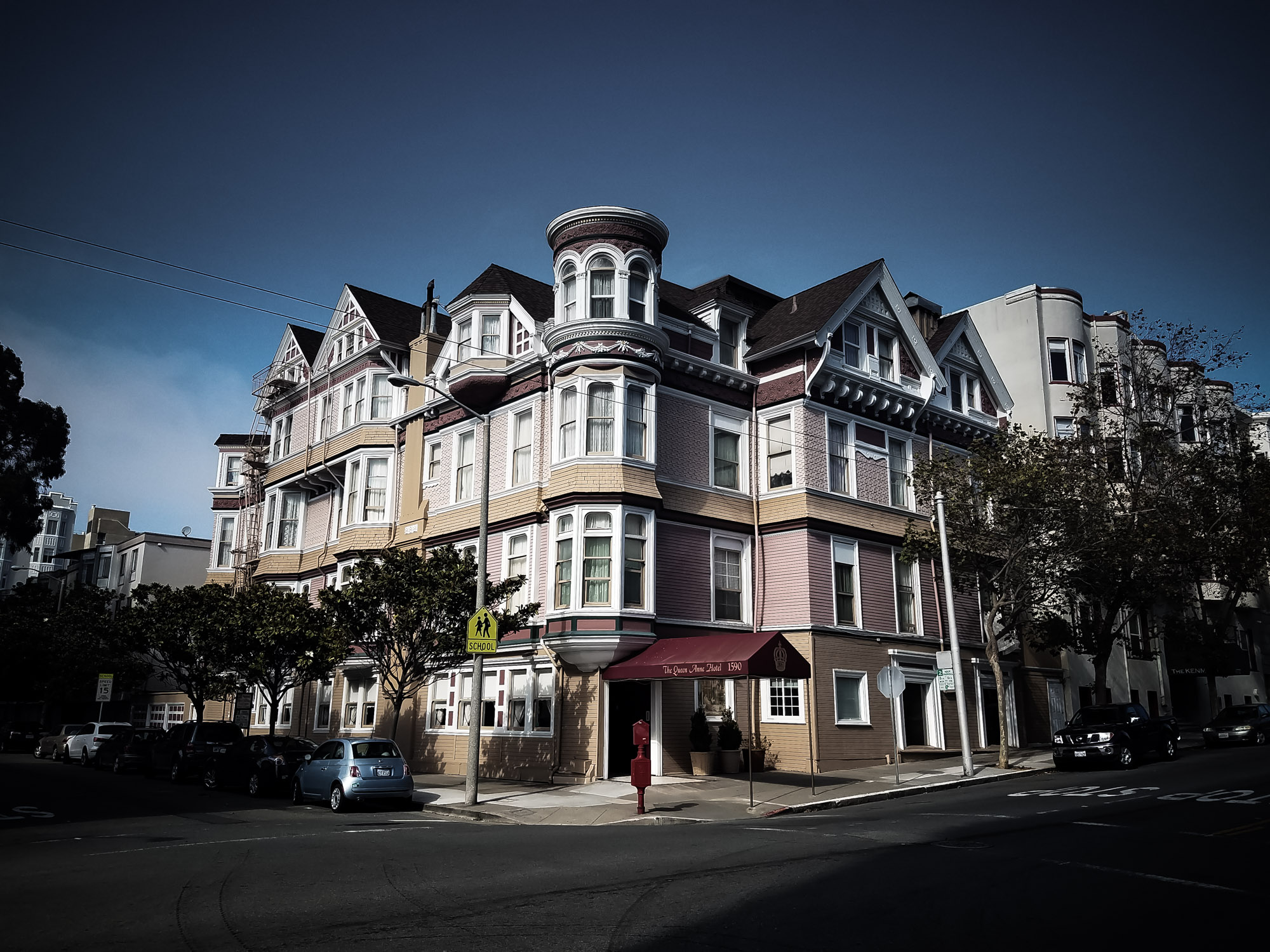 Queen Anne Hotel - Haunted Places in California