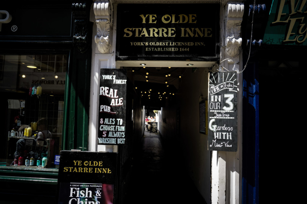 Ghosts of Ye Olde Starre Inne Haunted York, England Amy's Crypt