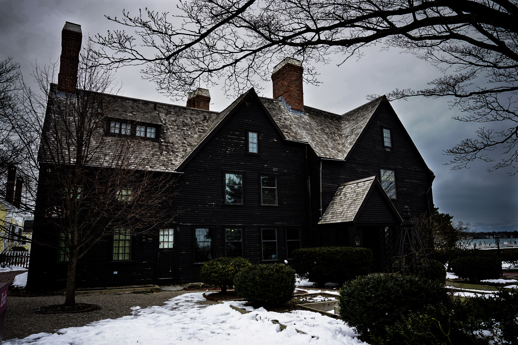 Ghosts of House of the Seven Gables Haunted Salem Amy's Crypt