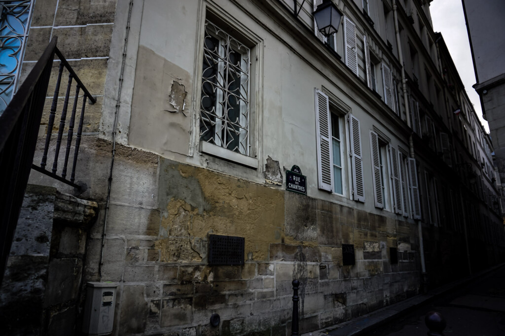 Rue Des Chantres haunted by child ghosts. 