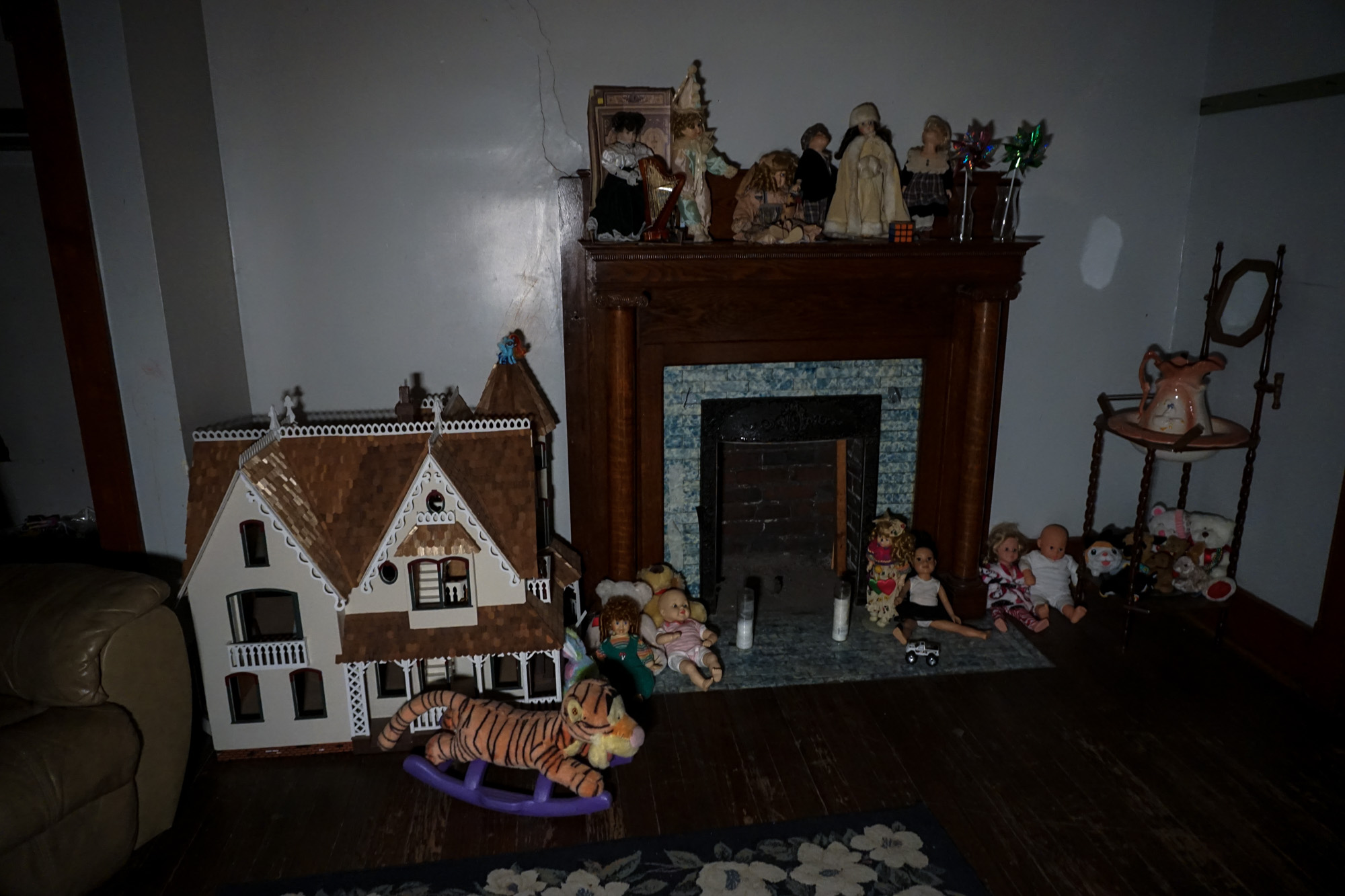 Haunting of The Bellaire House, Ohio Amy's Crypt