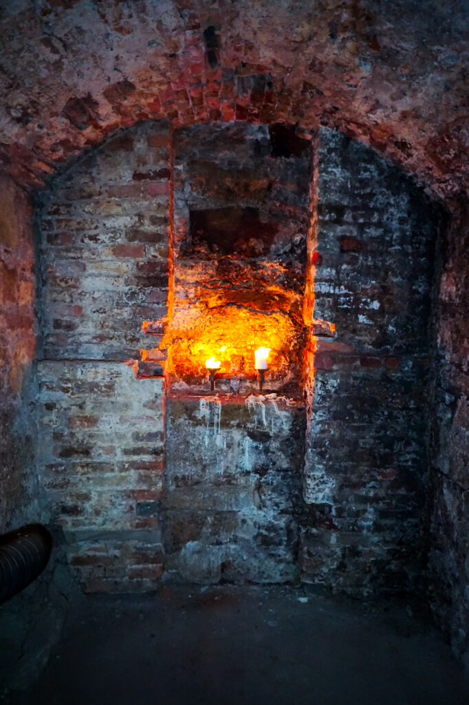 Ghosts of the Edinburgh Vaults Haunted Scotland Amy's Crypt
