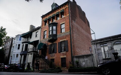 Foley House Inn – Savannah’s Haunted Bed & Breakfast